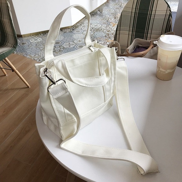 Vintage Embroidered canvas crossbody bag -SOLD - Picture 3 of 10